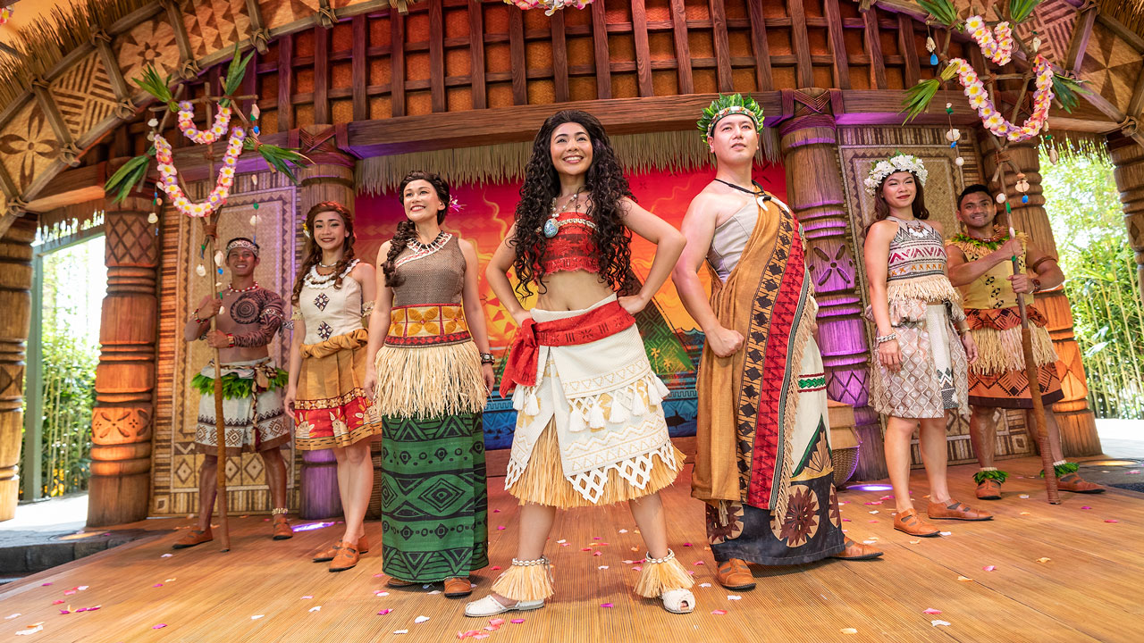 Moana A Homecoming Celebration Atmosphere Stage Show Now Open At Hong Kong Disneyland Disney Parks Blog