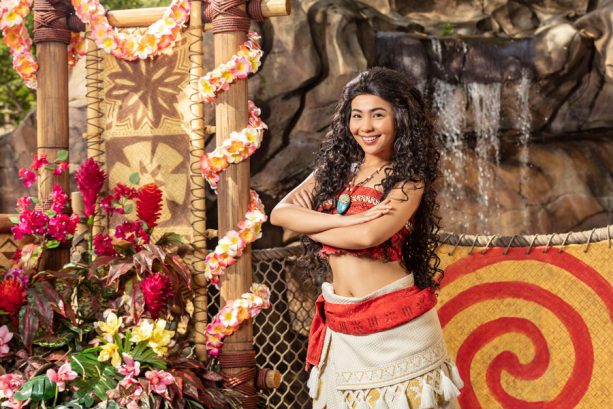 Moana A Homecoming Celebration Atmosphere Stage Show Now Open At Hong Kong Disneyland Disney Parks Blog