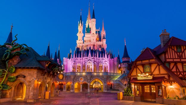 Cinderella Castle at dawn, Walt Disney World Resort