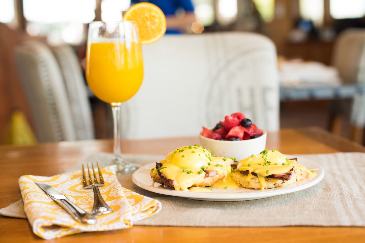 Country Benedict from Rise and Shine Southern Brunch at Chef Art Smith’s Homecomin’ at Disney Springs