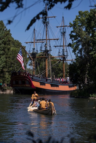 Davy Crockett's Explorer Canoes returns to Disneyland park