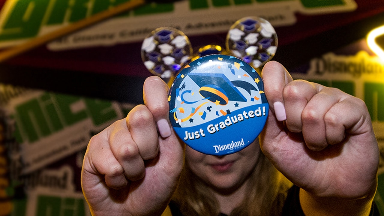 mickey graduation hat 2019