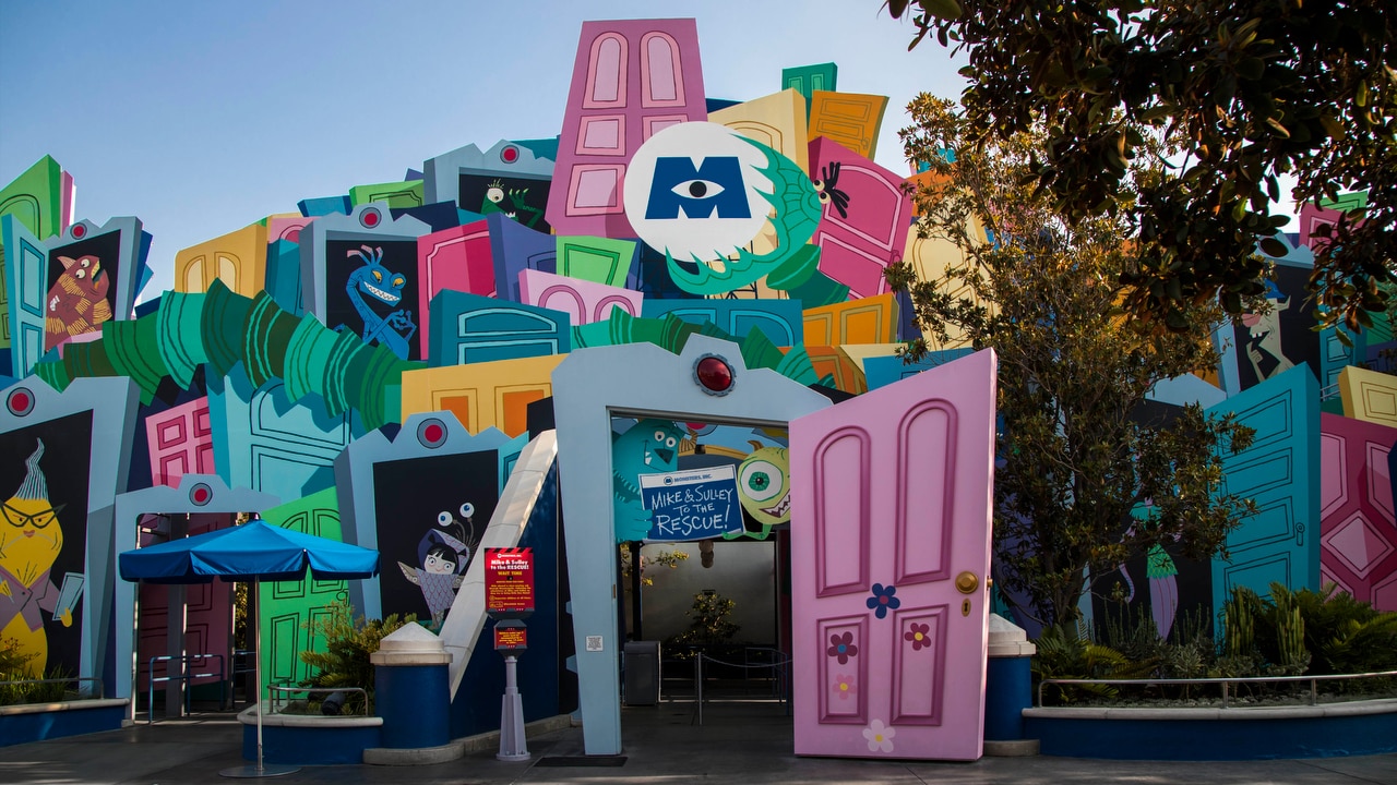 Monsters, Inc. Mike & Sulley to the Rescue- CA Adventure in