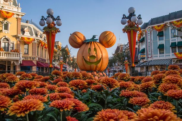 Mickey Mouse jack-o-lantern on Main Street, U.S.A. in Disneyland park