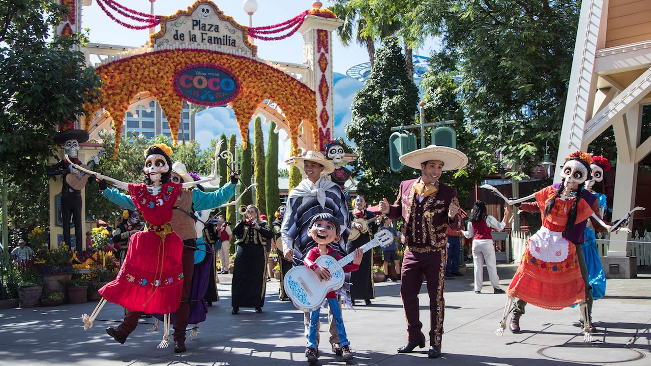 Miguel Joins A Musical Celebration of 'Coco' As Plaza de la