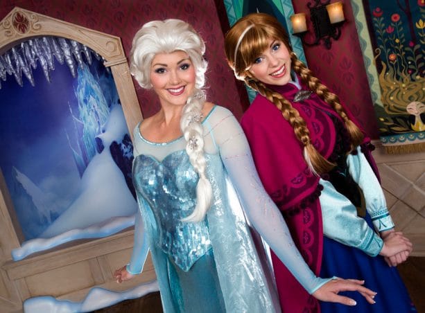 Anna and Elsa’s Royal Welcome
