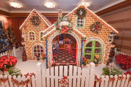 Cast Your Vote in Disney Cruise Line’s Fifth Annual Gingerbread House ...