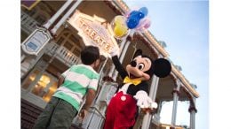 Guest Meeting Mickey Mouse at Magic Kingdom Park