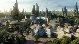 Star Wars: Galaxy’s Edge Behind-the-Scenes Update for Disneyland and Walt Disney World Resorts