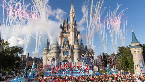 Tune in to ‘Disney Parks Magical Christmas Day Parade’ on ABC for a Sneak Peek at Star Wars: Galaxy’s Edge