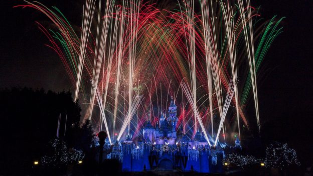 Disney Parks After Dark: 'Believe…in Holiday Magic' Fireworks Spectacular in Disneyland Park | Disney Parks Blog