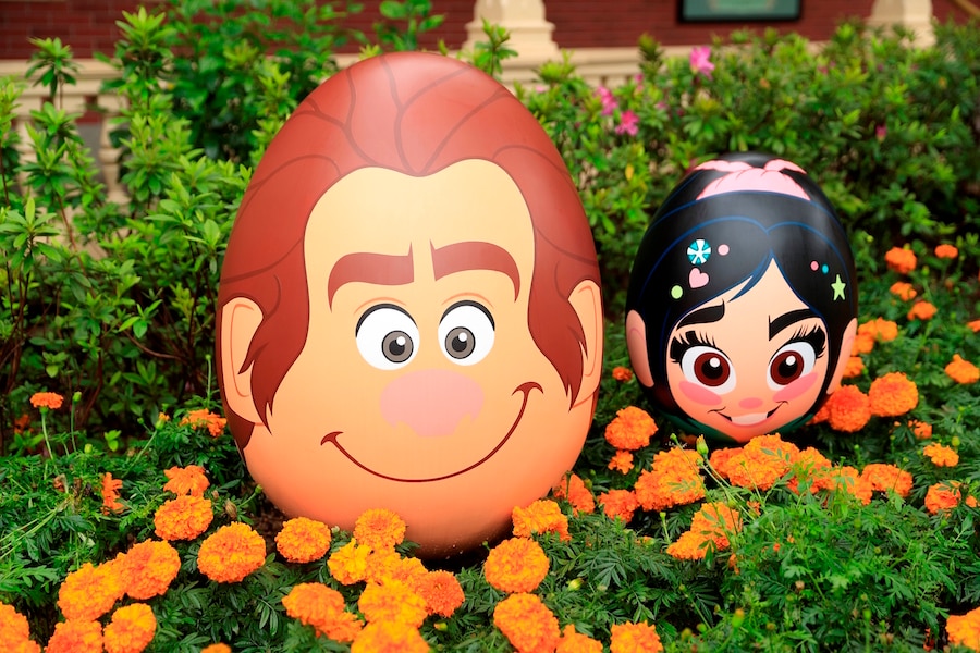 Disney Character Egg Hunt at Hong Kong Resort