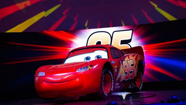 disney lightning mcqueen ride