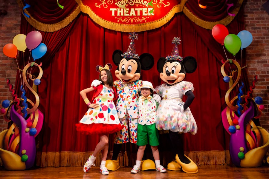 Mickey & Minnie's Surprise Celebration