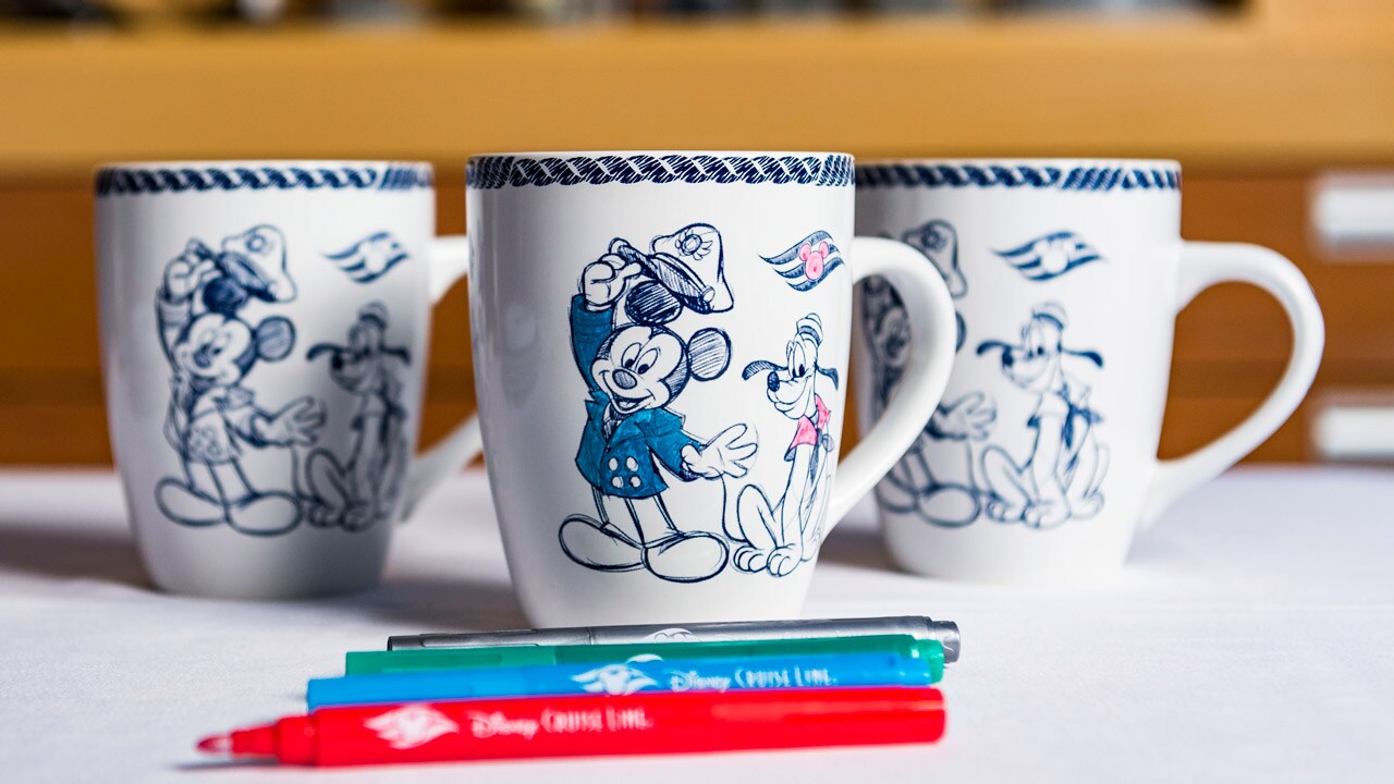 Disney Coffee Cup Set - Character Construction