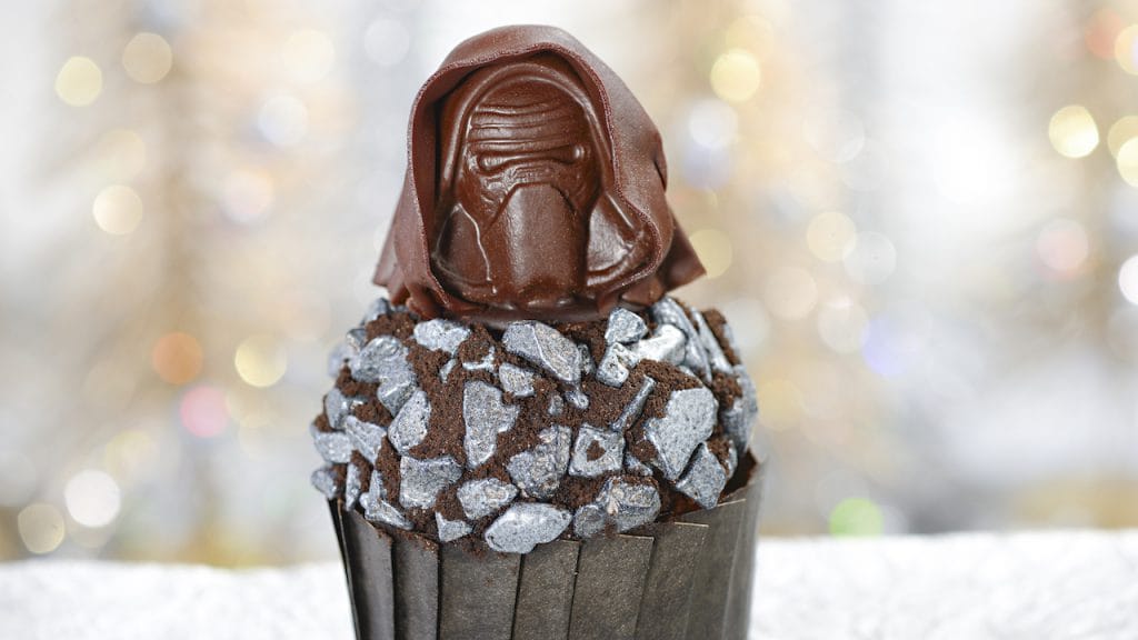 Kylo Ren Cupcake from Rosie’s All-American Café and Dockside Diner at Disney’s Hollywood Studios
