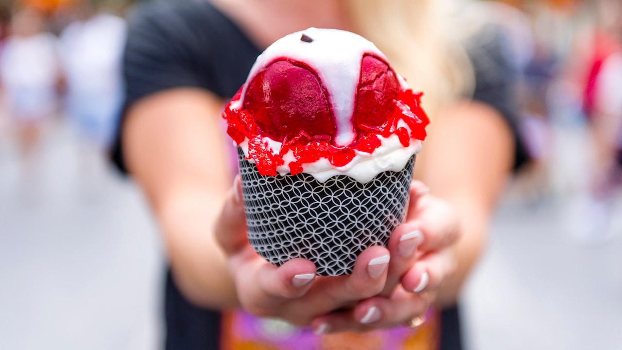 Not So Poison Apple Cupcake from Main Street Bakery for Disney Villains After Hours at Magic Kingdom Park