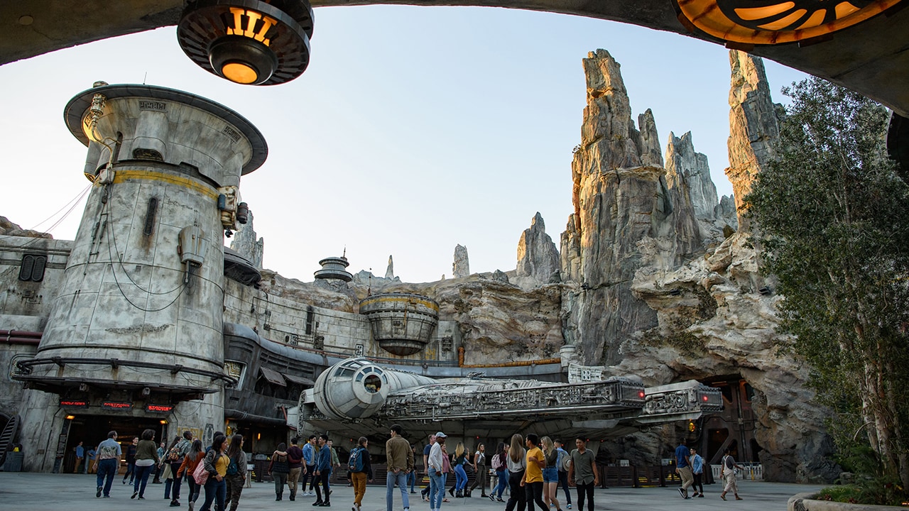 Building Batuu: Creating Otherworldly Topography for Star Wars: Galaxy