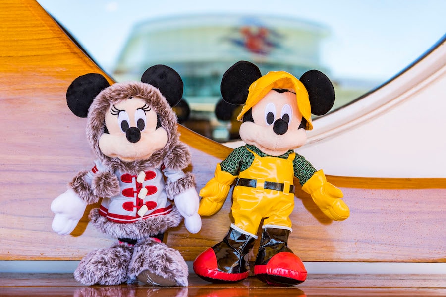 Mickey and Minnie Plush Available on the Disney Wonder