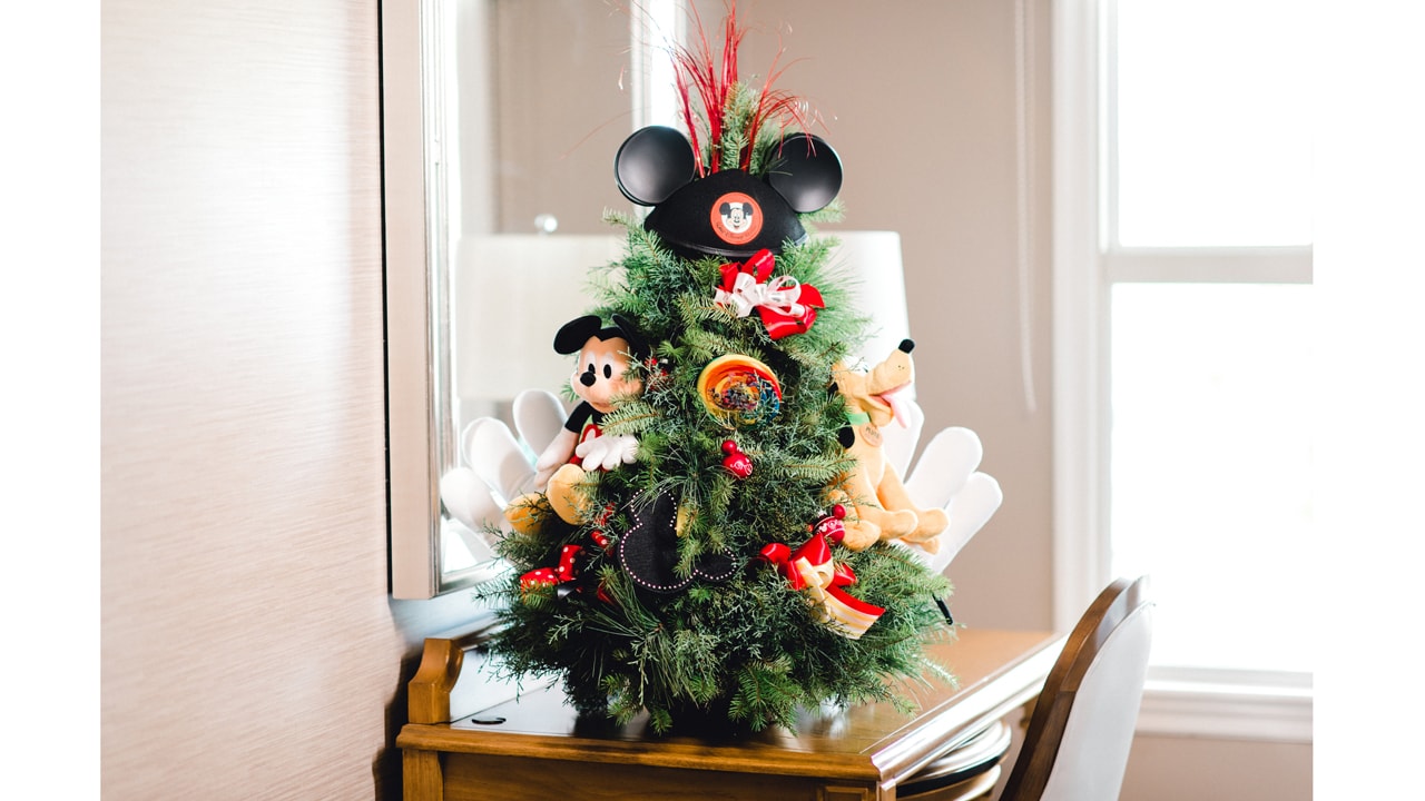 Make Holiday Dreams Come True with Disney Floral & Gifts