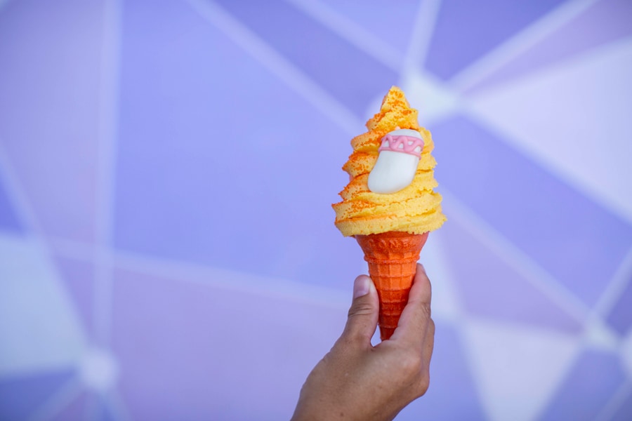 2319 Cone from Auntie Gravity’s Galactic Goodies at Magic Kingdom Park