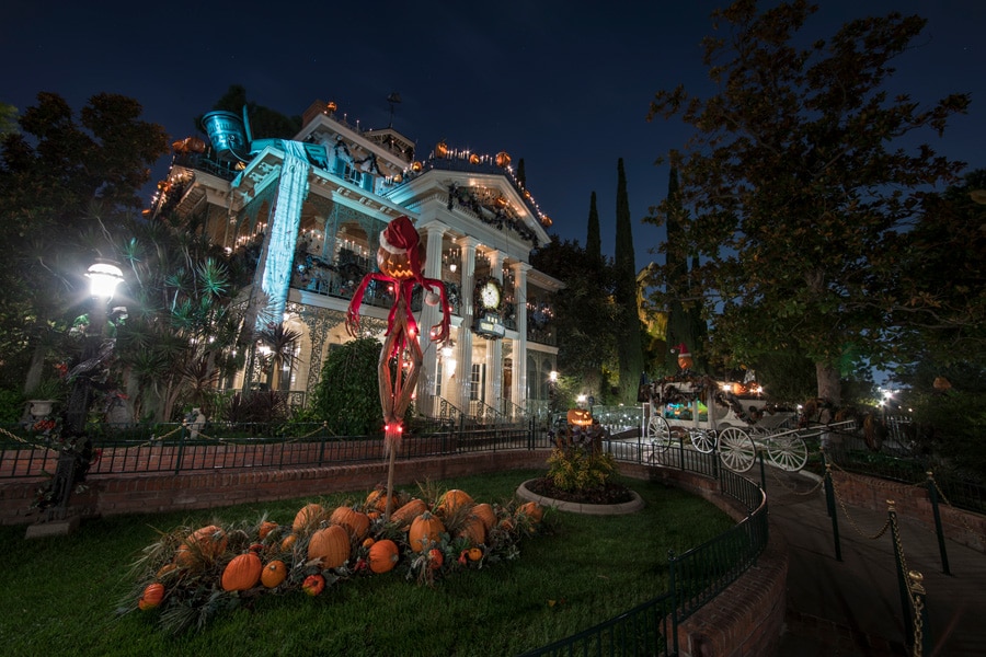 Haunted Mansion at Disneyland park