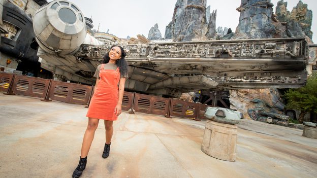Photo Ops Available in Star Wars: Galaxy’s Edge at Disney’s Hollywood Studios