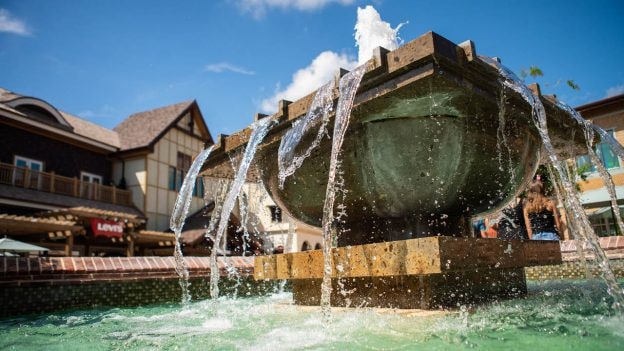 Fountain at Disney Springs