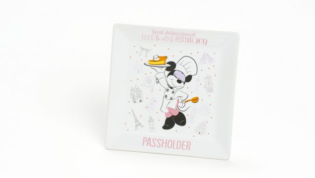 Minnie Mouse Dessert plate for Passholders during the 2019 Epcot International Food & Wine Festival