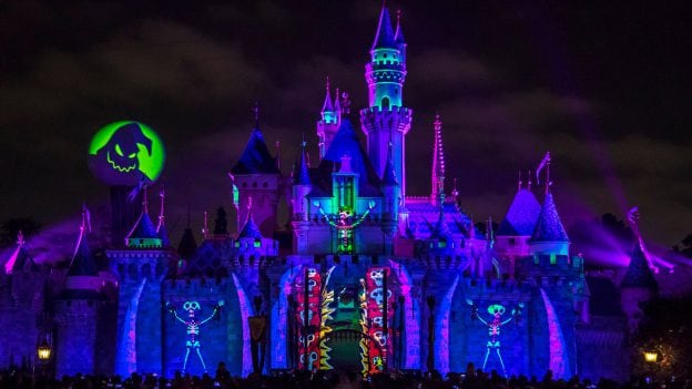 An Evening Spell Ebration With Halloween Screams At Disneyland