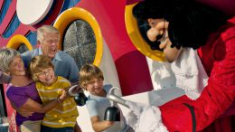 Kids with their grandparents on a Disney Cruise