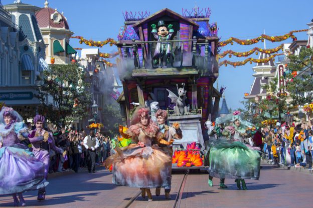 Halloween Is A Frightful Good Time At Disneyland Paris Disney Parks Blog