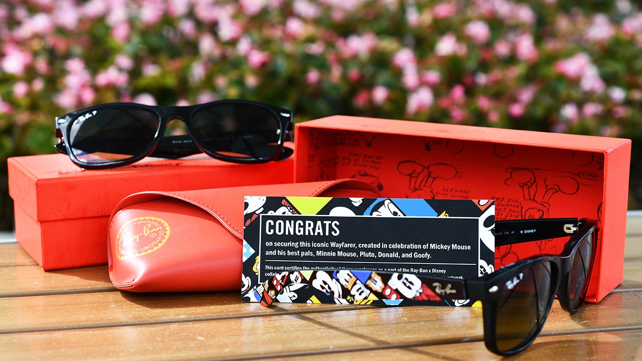 Ray-Ban Sunglasses Featuring Mickey 