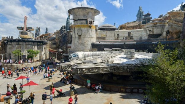Disney PhotoPass Super Zoom Magic Shot in Star Wars: Galaxy's Edge at Disney's Hollywood Studios