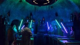 Savi’s Workshop – Handbuilt Lightsabers in Star Wars: Galaxy's Edge