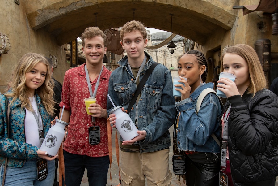 The Cast of Hulu’s ‘Little Fires Everywhere’ and ‘Dollface’ visit Star Wars: Galaxy's Edge