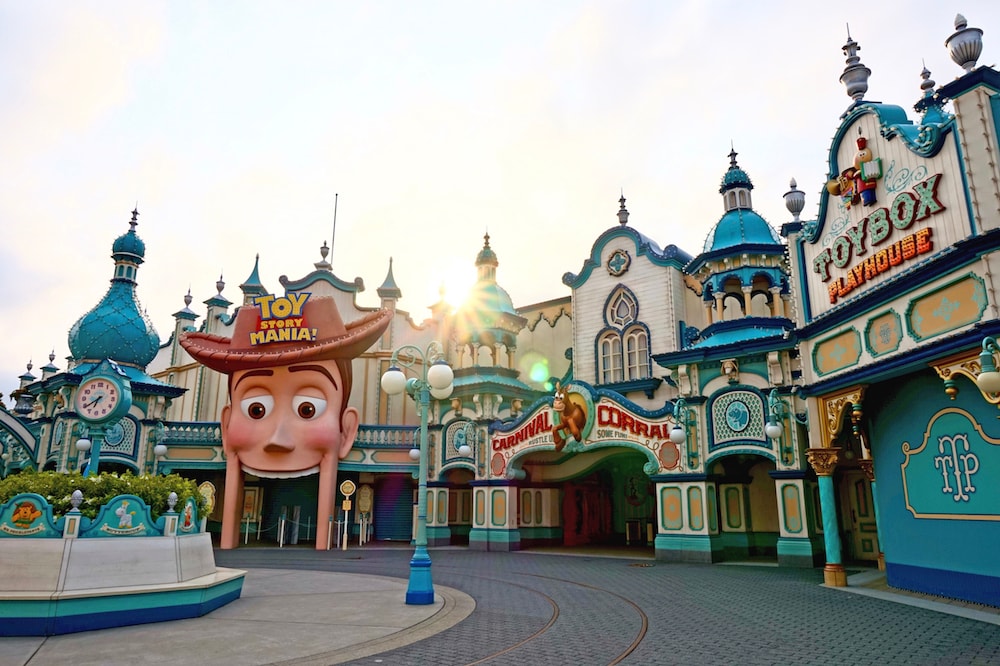 Disneymagicmoments Check Out These Toy Story Sunrise Views From Around The World Disney Parks Blog