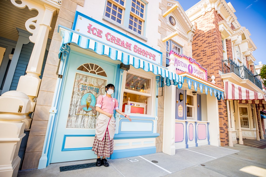 Believe in Magic as Hong Kong Disneyland Announces Reopening on June 18 Social distancing guidelines at Honk Kong Disneyland