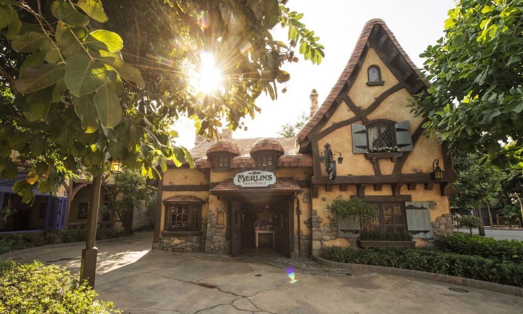 #DisneyMagicMoments: Sun Shines on Hong Kong Disneyland Resort 