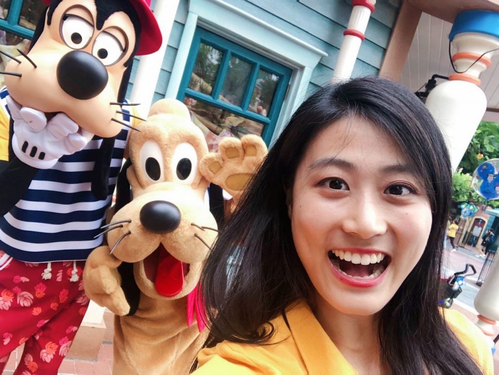 Shanghai Disney Resort Ambassador Eleven Song with Goofy and Pluto