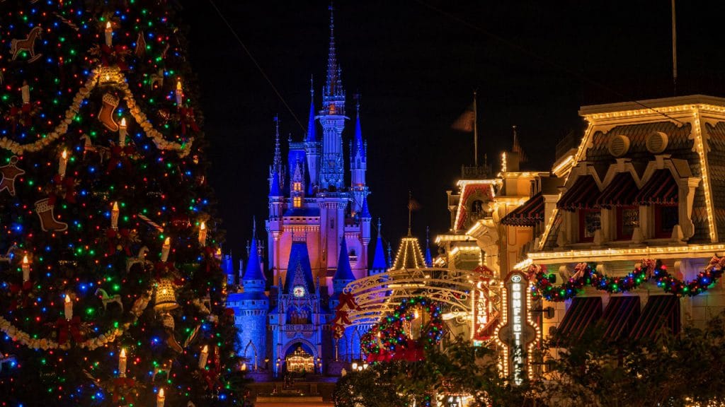 Happy Holidays! Festive Fun Begins Today at Walt Disney World Resort