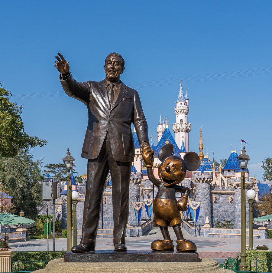 Walt Disney and Mickey Mouse/Disney Parks Blog