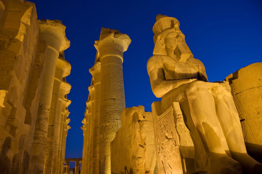 Zoom background of the Luxor Temple