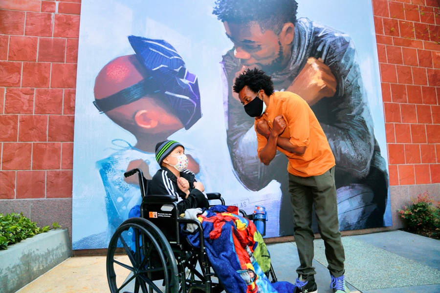 Artist Nikkolas Smith with CHLA cancer patient Daniel, 11 Courtesy of Children’s Hospital Los Angeles