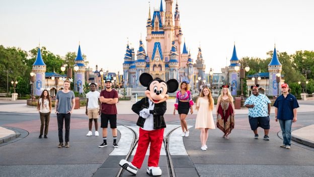 Mickey Mouse and American Idol top nine contestants at Magic Kingdom Park