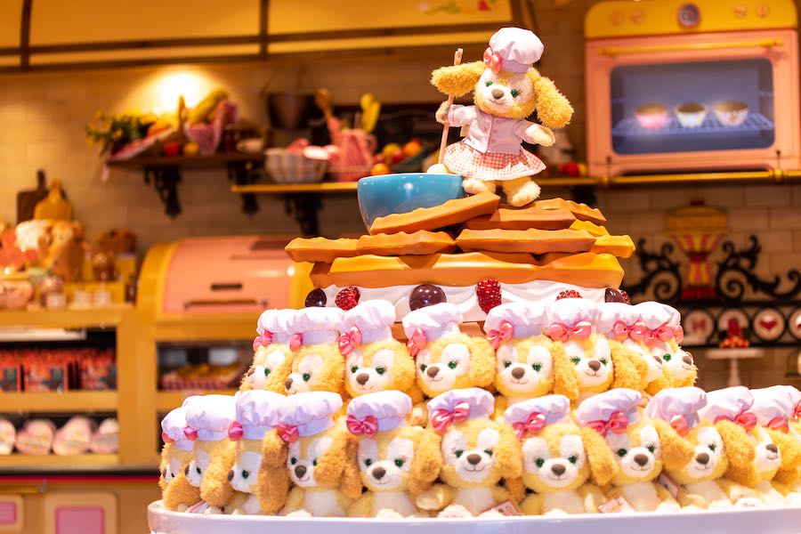 Merchandise available at CookieAnn Bakery Café at Shanghai Disneyland