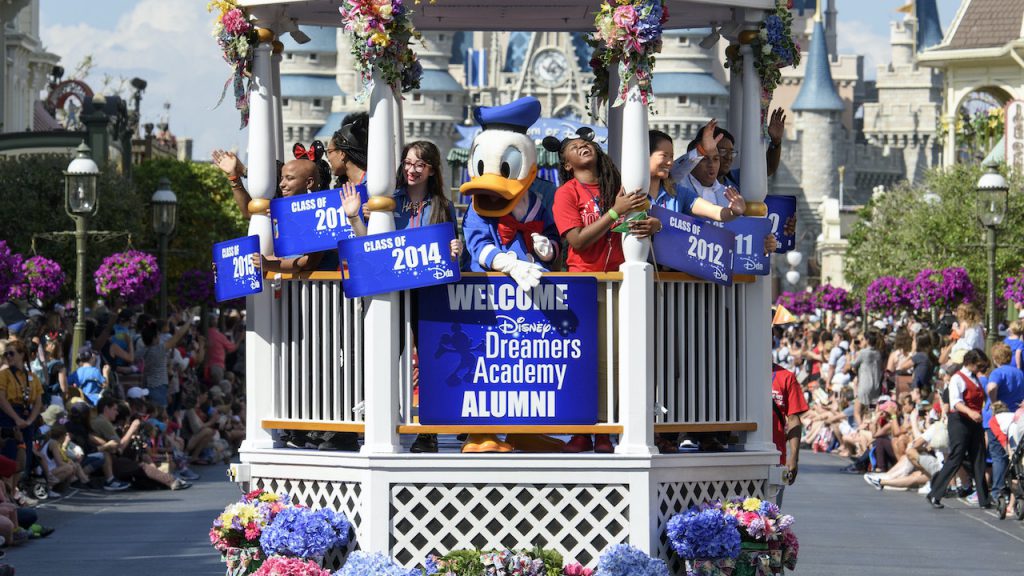 2017 Disney Dreamers Academy Parade