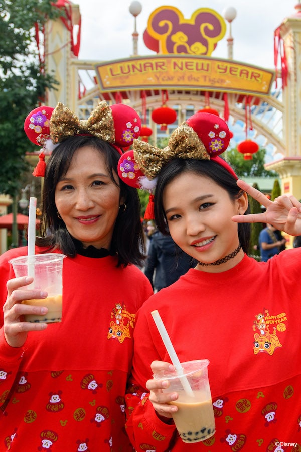 Rosalie Chiang and her mom at Disney California Adventure park