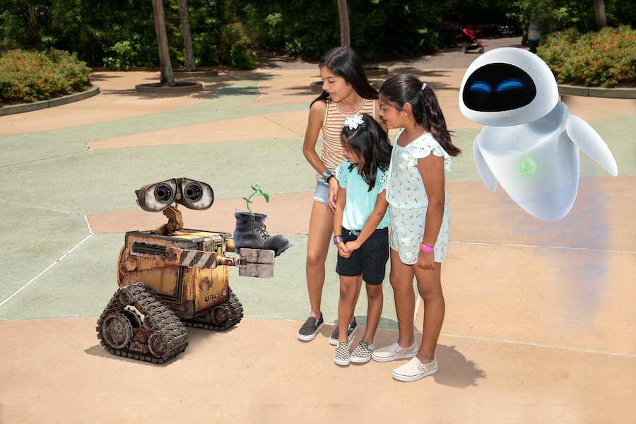 Disney PhotoPass magic featuring WALL-E and Eve