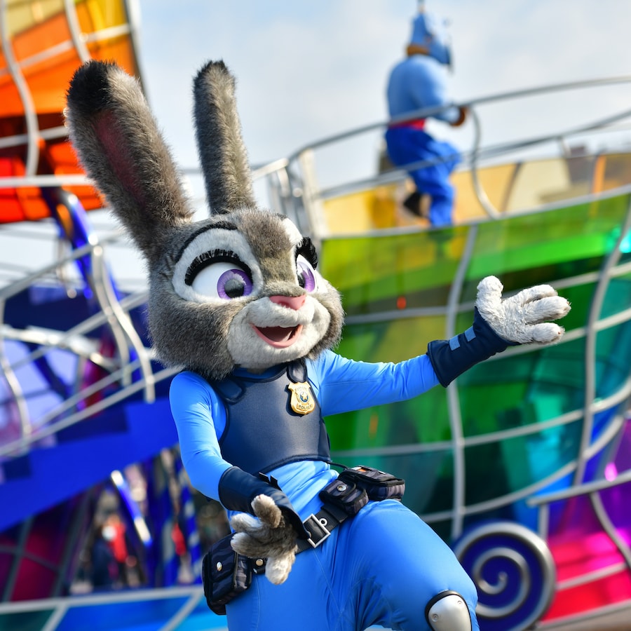 Judy Hopps in the all-new "Dream…and Shine Brighter!" show at Disneyland Paris